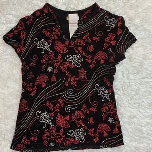 Metaphor Black Red Asian Inspired Shimmer Top | Y2K Dragon Fan Print Tee (M)